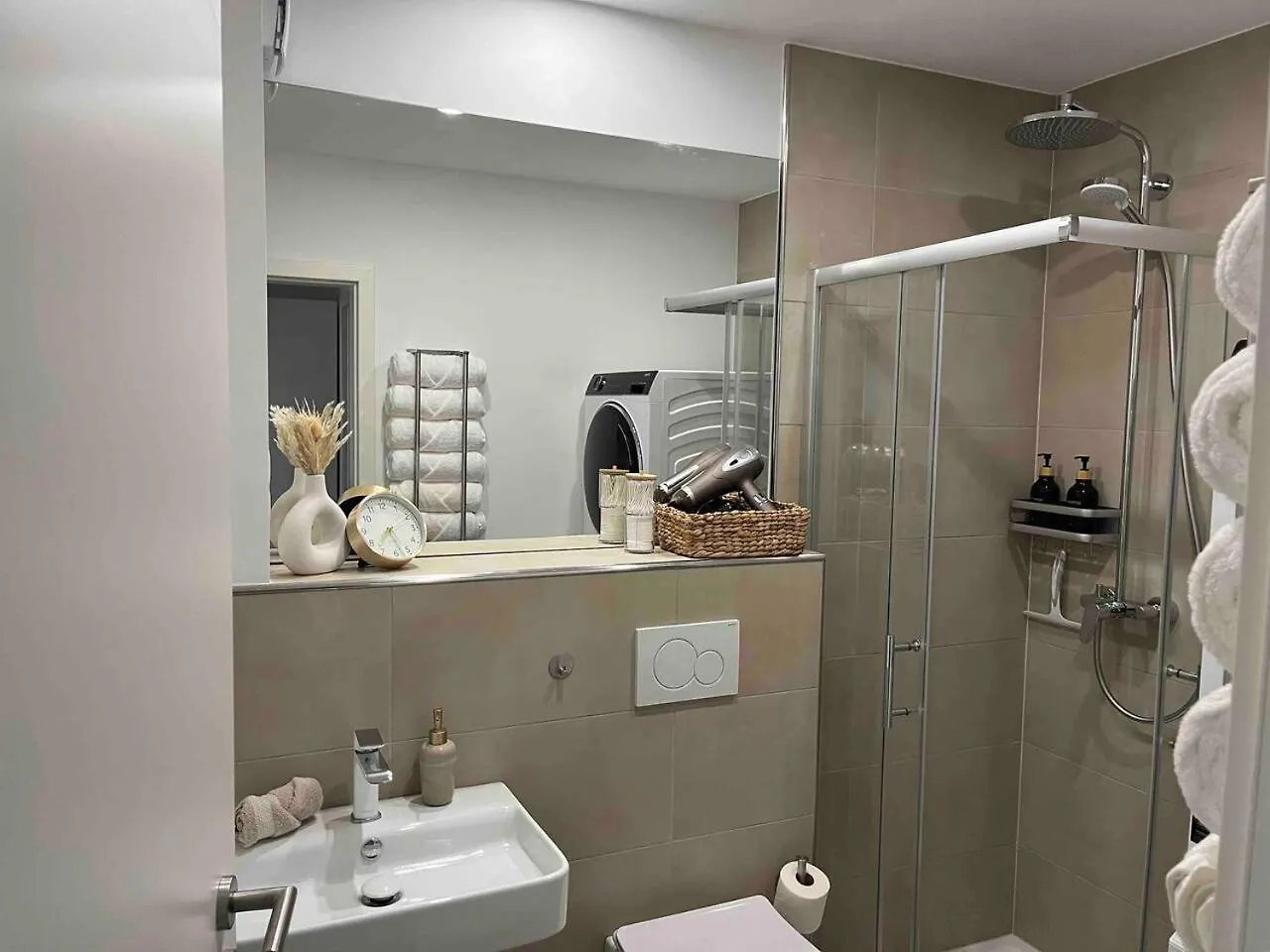 Fabulous 2 Room City Apartment - 60 Qm - Contactless Check-In Hannover 0*,