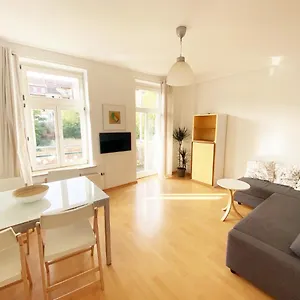 schne-ruhige-zweiraumwohnung-im-angesagten-altlindenau.bestleipzighotels.com/
