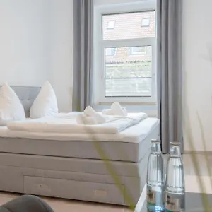 Modernes In Lage Komfortabel Eingerichtet Mit Arbeitsplatz Und Kueche - Geibelsuite Apartment