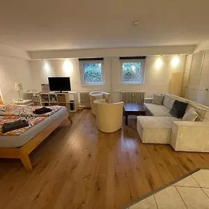 messe-apartment-berlin.find-berlin-hotels.com/